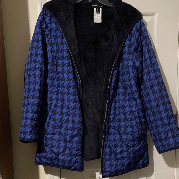 Susan Graver Jackets & Blazers - **NWOT**Susan Graver Blue Houndstooth Ski Jacket